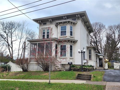 135 W Cayuga St, Oswego, NY, 13126-1433 | Card Image