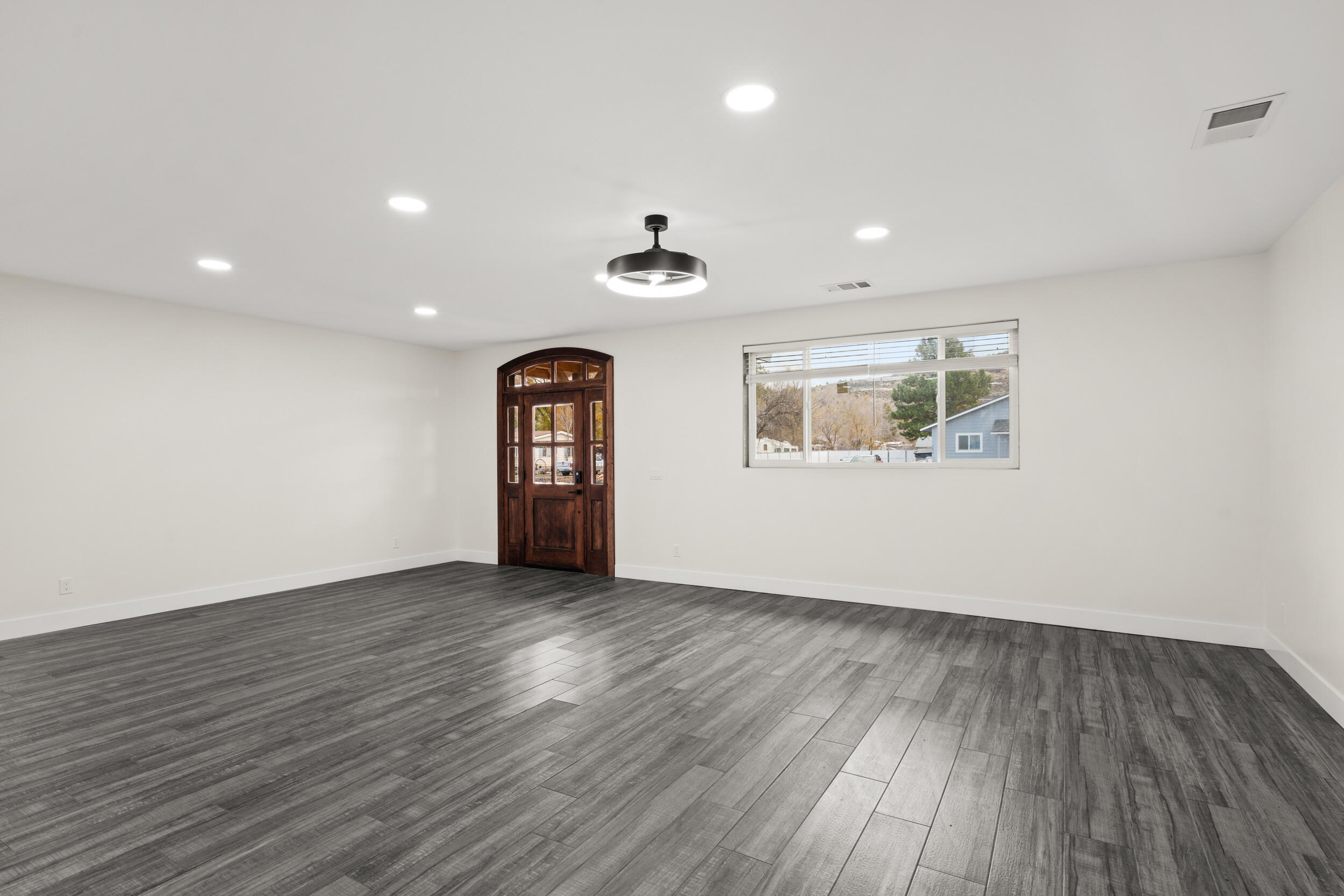Residential in Lakeview 5