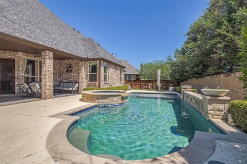 9000 Cedar Rdg, Lantana, TX, 76226-4341 | Card Image