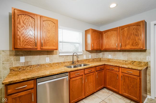 2361 Wildflower Ln, House other with 4 bedrooms, 3 bathrooms and null parking in New Palestine IN | Image 8