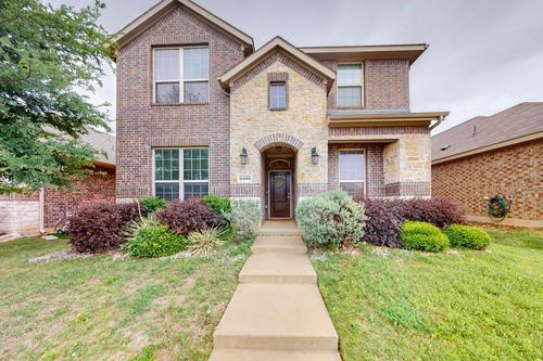 2425 Larimar Dr, Aubrey, TX, 76227-1982 | Card Image