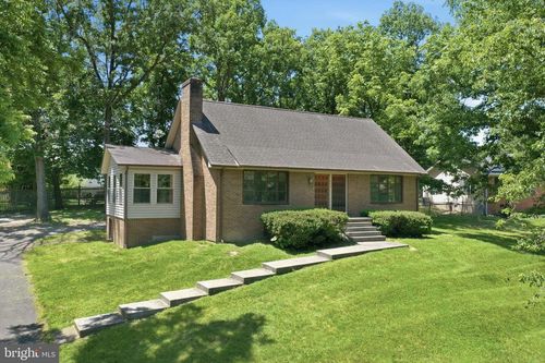 206 Dogwood Rd, WINCHESTER, VA, 22602-6110 | Card Image