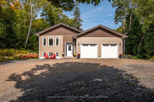 311 Station Rd, Emsdale, ON, P0A1J0 | Card Image