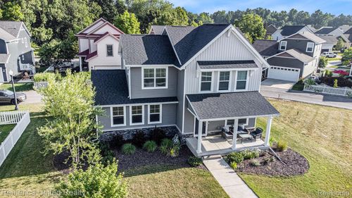 631 Grafton Ln, Howell, MI, 48855-6820 | Card Image