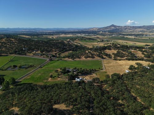 4359 Pioneer Road, Medford, OR, 97501 | Card Image