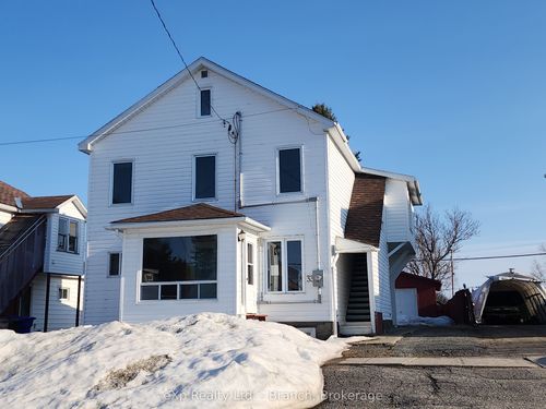 33 Mckelvie Ave, Kirkland Lake, ON, P2N2K3 | Card Image