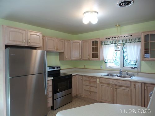 116 4th St N, Cascade, MT, 59421-3805 | Card Image