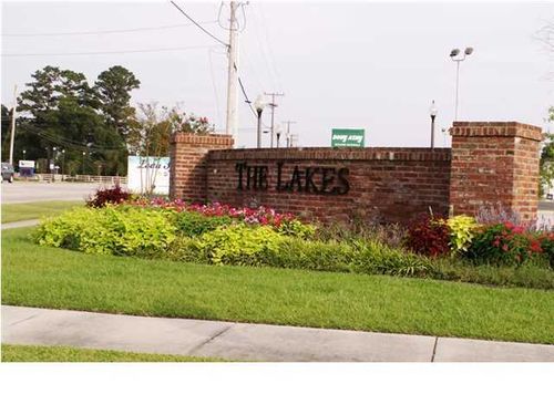 318 Lakewood Ave, Breaux Bridge, LA, 70517-3235 | Card Image