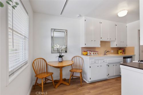 17-2075 E Appleton St, Long Beach, CA, 90803-6205 | Card Image