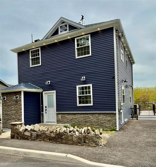 52 Roe Ave, Highland Fls, NY, 10928-1014 | Card Image