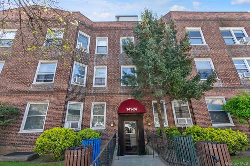 3a-141-24 78th Rd, Kew Gardens Hills, NY, 11367-3329 | Card Image