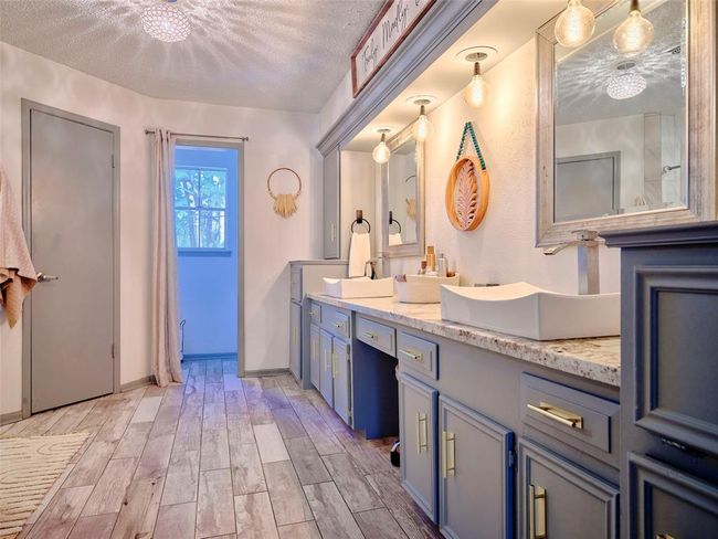 Spa-like Primary Bathroom . | Image 21
