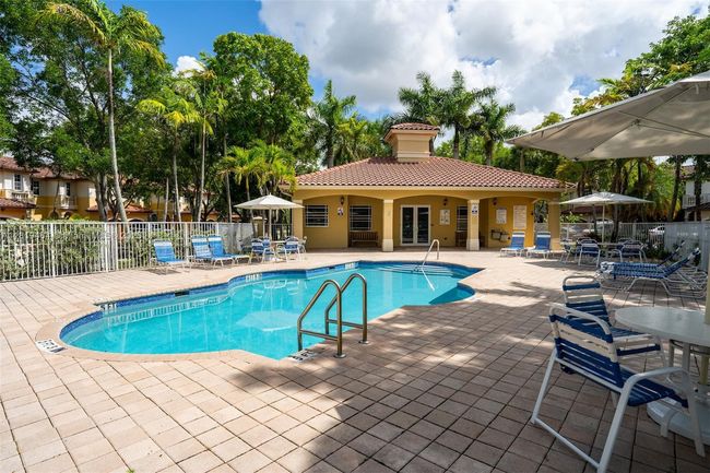 5000 Sw 136 Th Ave, Townhouse with 3 bedrooms, 3 bathrooms and null parking in Miramar FL | Image 18