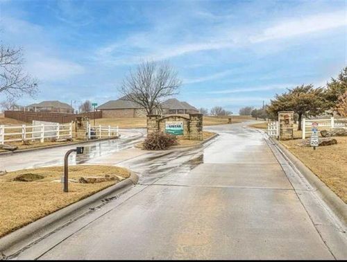 1109 S Country Club Drive, Cushing, OK, 74023-0000 | Card Image