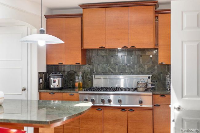 297 Vreeland Dr-15.jpg | Image 14