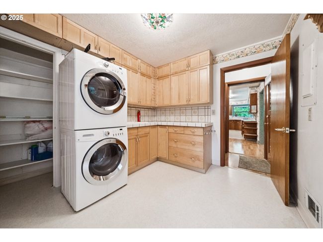 Laundry | Image 14