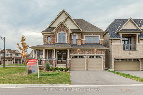 204 Miyako Crt, Oshawa, ON, L1L0R7 | Card Image