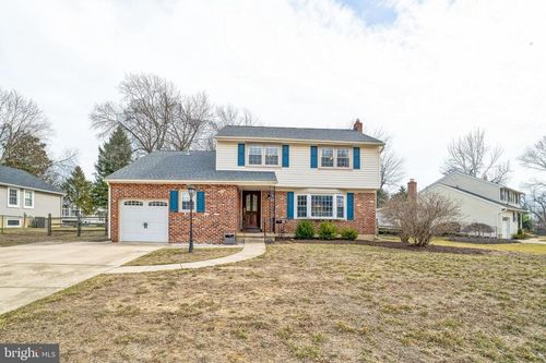 10 Sequoia Dr, CINNAMINSON, NJ, 08077-3135 | Card Image