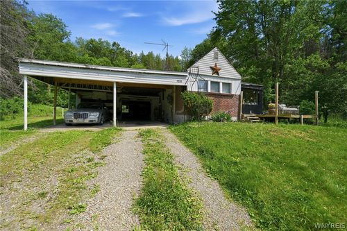 1524 Thurber Rd, Corning, NY, 14830-9572 | Card Image