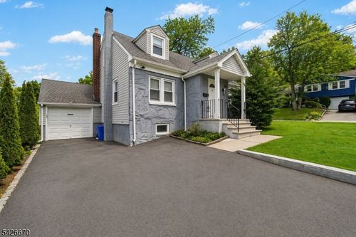 19 Elmwood Ave, West Orange, NJ, 07052-1806 | Card Image