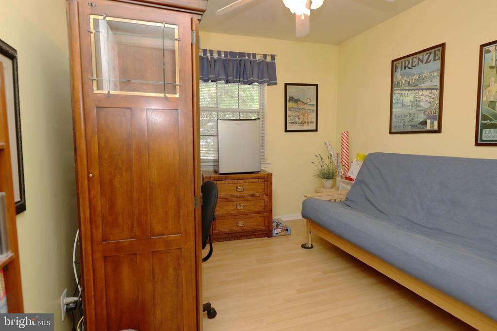 Residential in MARLTON 4