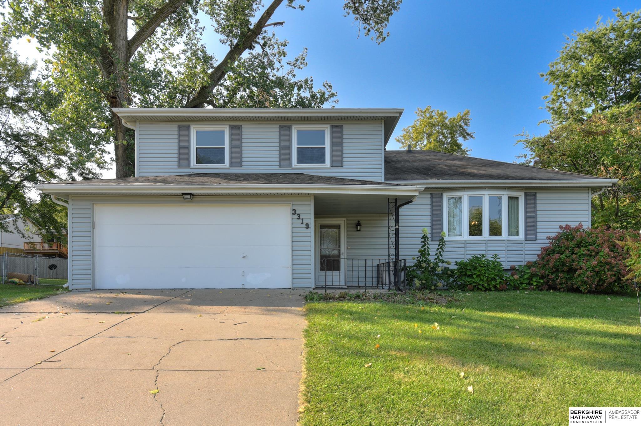 Coffey Ave, Bellevue, NE 68123