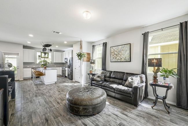Seamless flow from the kitchen to living area for entertaining. | Image 6