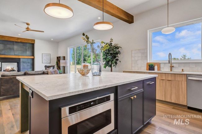 2282 E 4400 N, House other with 4 bedrooms, 4 bathrooms and 3 parking in Filer ID | Image 20