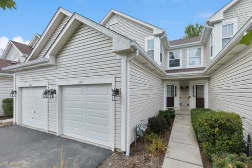 201 Northlight Passe, Lake In The Hills, IL, 60156-4952 | Card Image