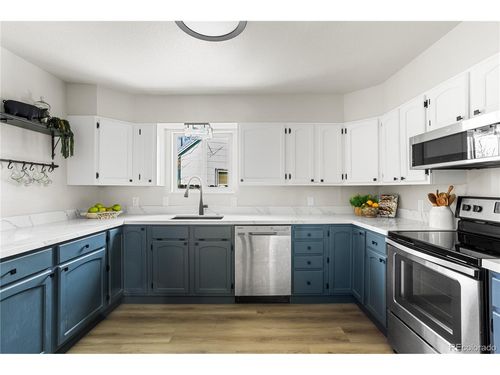 3305 W Harvard Ave, Denver, CO, 80219-5322 | Card Image