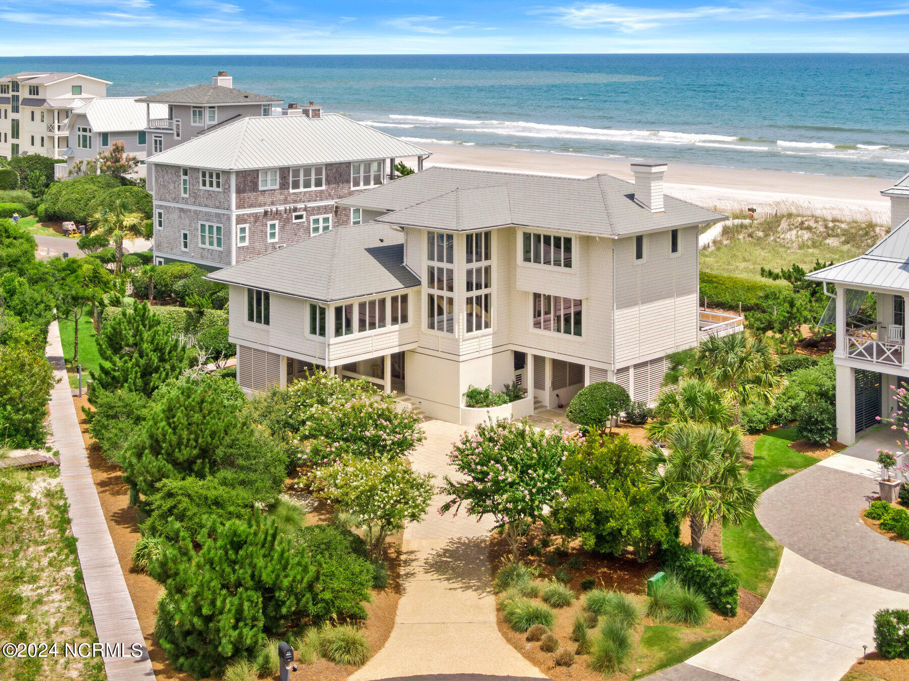 Surf Ct, Wilmington, NC 28411
