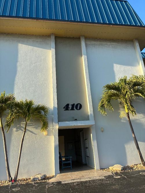 410 Wilma Circle, Riviera Beach, FL, 33404 | Card Image