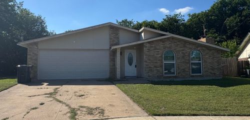 3401 Shea Ct, Arlington, TX, 76014-3226 | Card Image