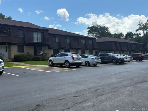 210 Cherry Hill Dr, Poughkeepsie, NY, 12603-1732 | Card Image