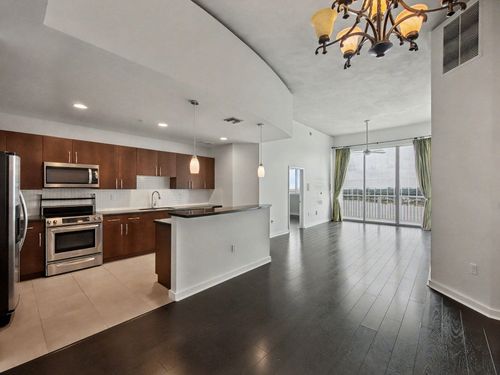 1606-300 S Australian Ave, West Palm Beach, FL, 33401-5083 | Card Image