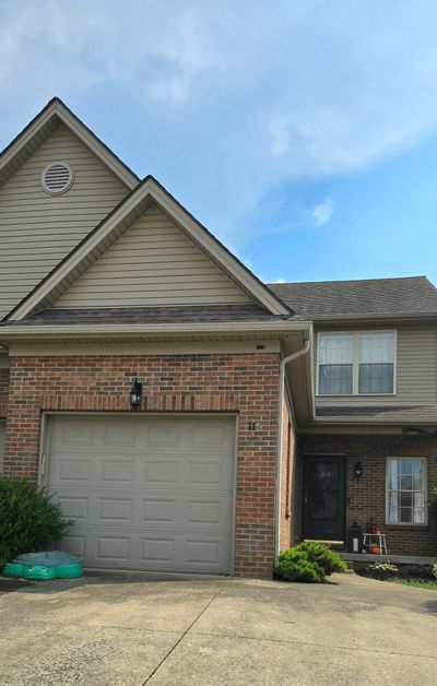 116 Lowell Court, Townhouse with 2 bedrooms, 2 bathrooms and null parking in Nicholasville KY | Image 1