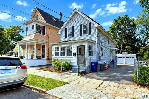 3 Westfield St, West Haven, CT, 06516-1330 | Card Image