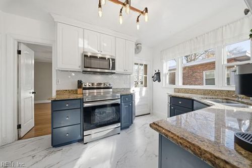 216 N Shore Rd, Norfolk, VA, 23505-3423 | Card Image