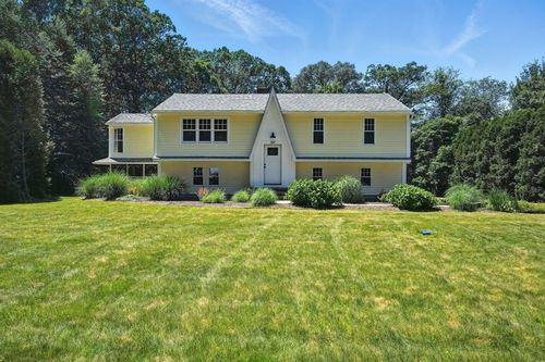 147 Mort Vining Rd, Southwick, MA, 01077-9426 | Card Image