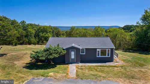 5781 Timber Ridge Rd, BERKELEY SPRINGS, WV, 25411-3337 | Card Image