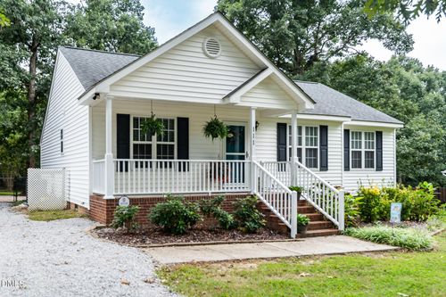 111 Lippizanner Pl, Zebulon, NC, 27597-6643 | Card Image