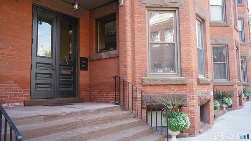 3a-3 Linden Pl, Hartford, CT, 06106-1730 | Card Image