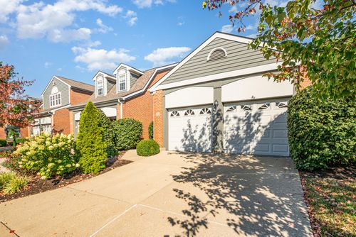 2752 Mansion Pl, Crestview Hills, KY, 41017-4708 | Card Image