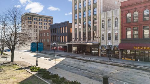 202-212 N Center St, Bloomington, IL, 61701-3945 | Card Image