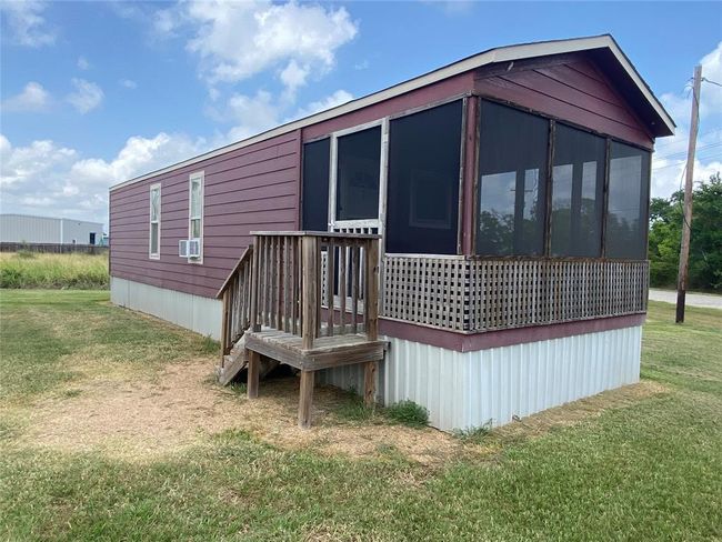 450 Matagorda St, Home with 1 bedrooms, 1 bathrooms and null parking in Matagorda TX | Image 7