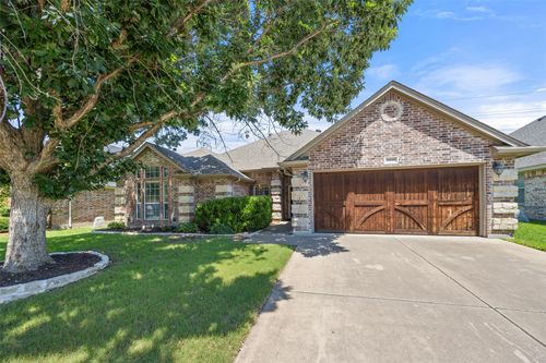 5520 Plata Ln, Benbrook, TX, 76126-1837 | Card Image