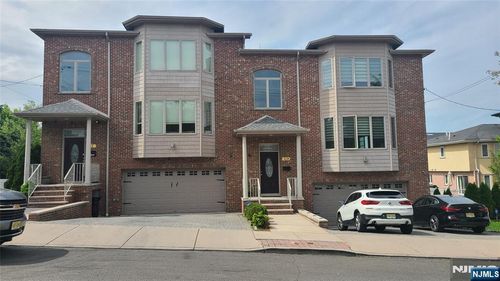 42 8th St, Fairview, NJ, 07022-1603 | Card Image