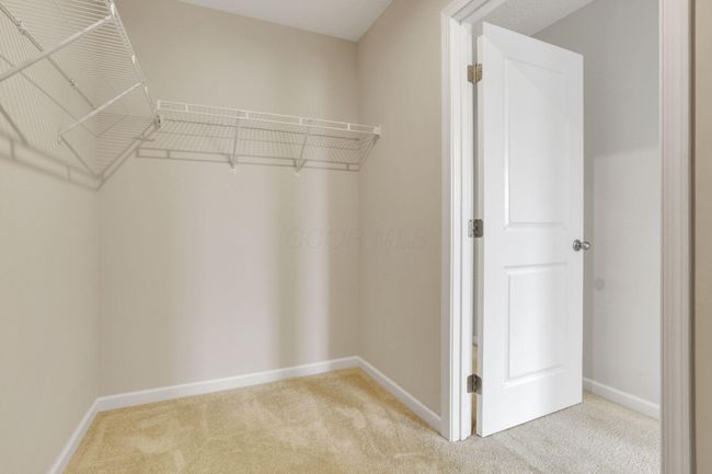 8568 Gable Loop, Condo with 4 bedrooms, 3 bathrooms and null parking in Canal Winchester OH | Image 34