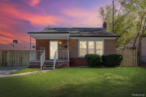 20566 Patton St, Detroit, MI, 48219-1444 | Card Image