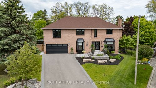 151 Calvin Chambers Rd, Thornhill, ON, L4J1E8 | Card Image